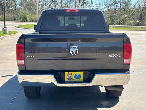 Used 2018 RAM 1500 Classic SLT image 6