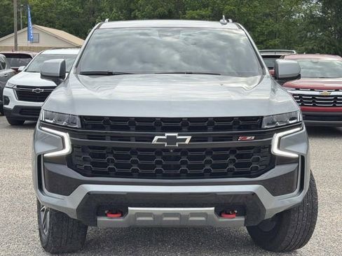 Used 2023 Chevrolet Tahoe Z71 w/ Luxury Package AWD/4WD image 4