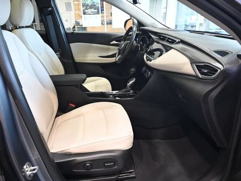 Used 2020 Buick Encore GX Essence w/ Experience Buick Package AWD/4WD image 10