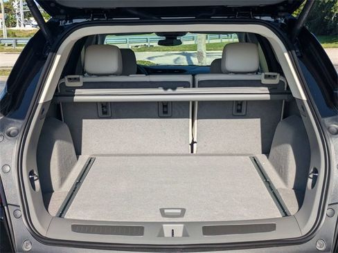 New 2025 Cadillac XT5 Premium Luxury image 13