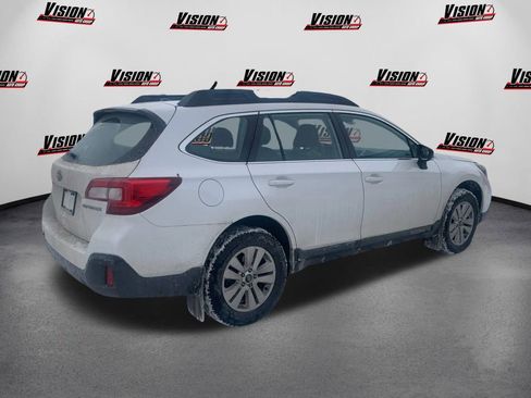 Used 2019 Subaru Outback 2.5i image 5