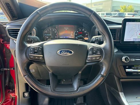 Used 2020 Ford Explorer XLT w/ Equipment Group 202A RWD image 18