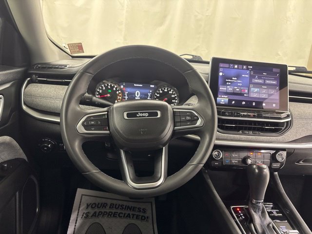 Used 2022 Jeep Compass Latitude AWD/4WD image 24