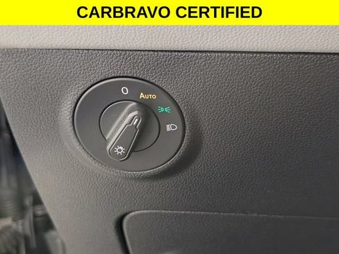 Used 2022 Volkswagen Taos SE AWD/4WD image 14