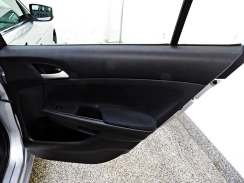 Used 2012 Honda Accord LX image 12