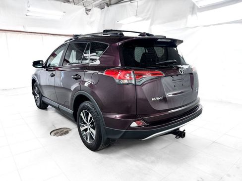 Used 2018 Toyota RAV4 XLE w/ Plus Extra Value Package AWD/4WD image 4