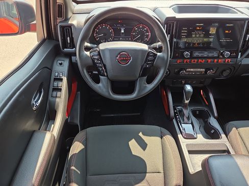 Used 2025 Nissan Frontier PRO-4X w/ Interior Protection Package AWD/4WD image 11