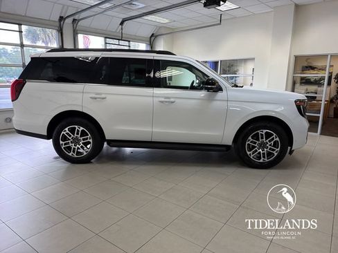 Certified 2025 Ford Expedition Active RWD image 10