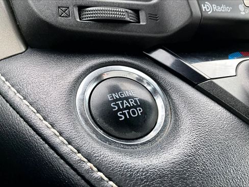 Used 2017 Toyota RAV4 XLE image 33