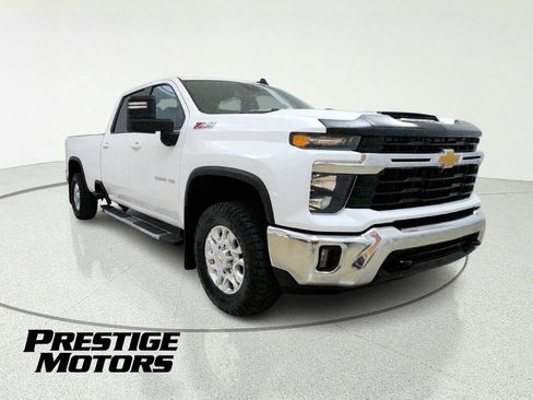 Used 2024 Chevrolet Silverado 3500 LT w/ True North Edition AWD/4WD image 1