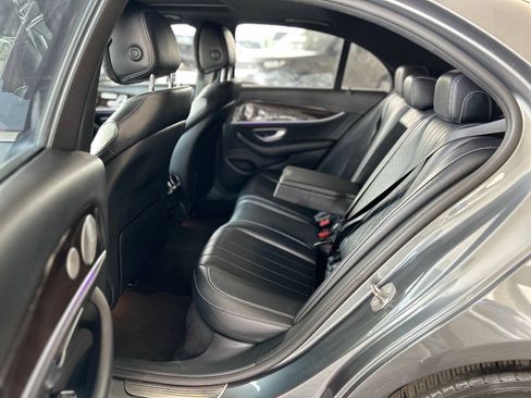 Used 2017 Mercedes-Benz E 300 4MATIC image 44