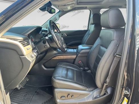 Used 2019 GMC Yukon XL Denali w/ Denali Ultimate Package AWD/4WD image 9