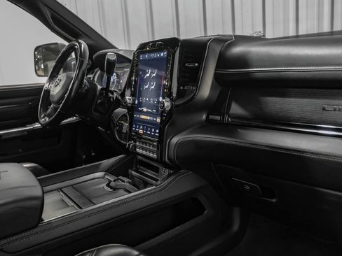 Used 2022 RAM 2500 Limited image 12