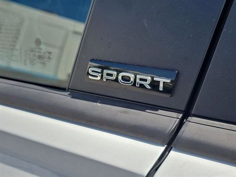 New 2025 Volkswagen Jetta Sport image 9