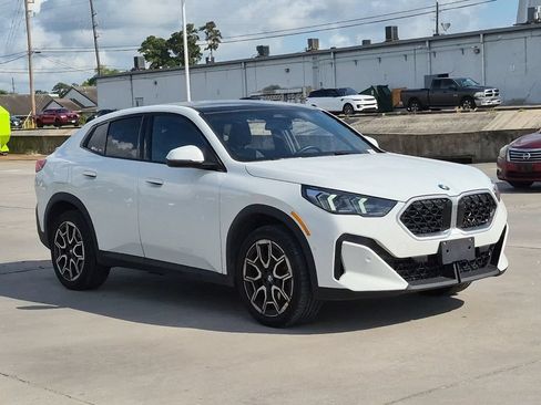 Used 2026 BMW X2 xDrive28i AWD/4WD image 8