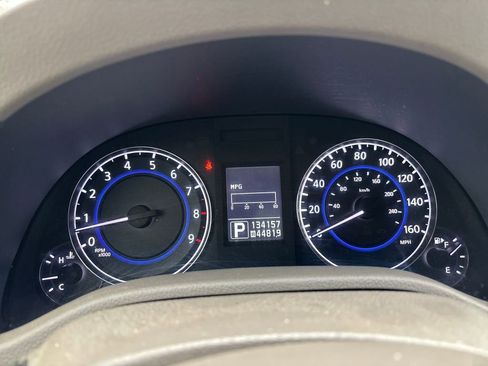 Used 2012 INFINITI G37 x w/ Premium Pkg image 23