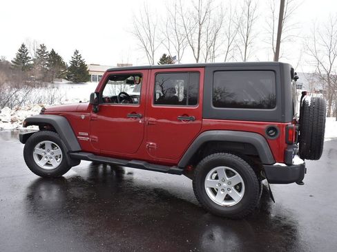 Used 2012 Jeep Wrangler Unlimited Sport image 8