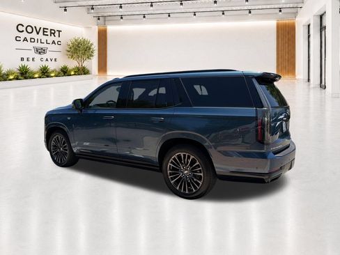 Certified 2025 Cadillac Escalade Sport Platinum AWD/4WD image 7