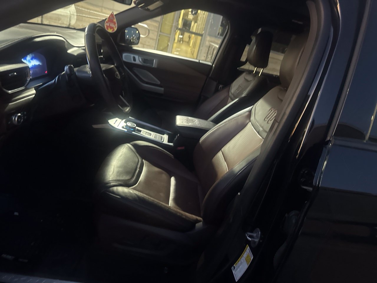 Used 2022 Ford Explorer King Ranch RWD image 9