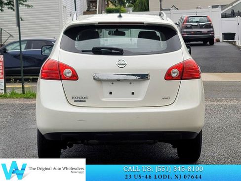 Used 2015 Nissan Rogue S w/ Convenience Package AWD/4WD image 5