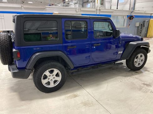 Used 2019 Jeep Wrangler Unlimited Sport S image 8