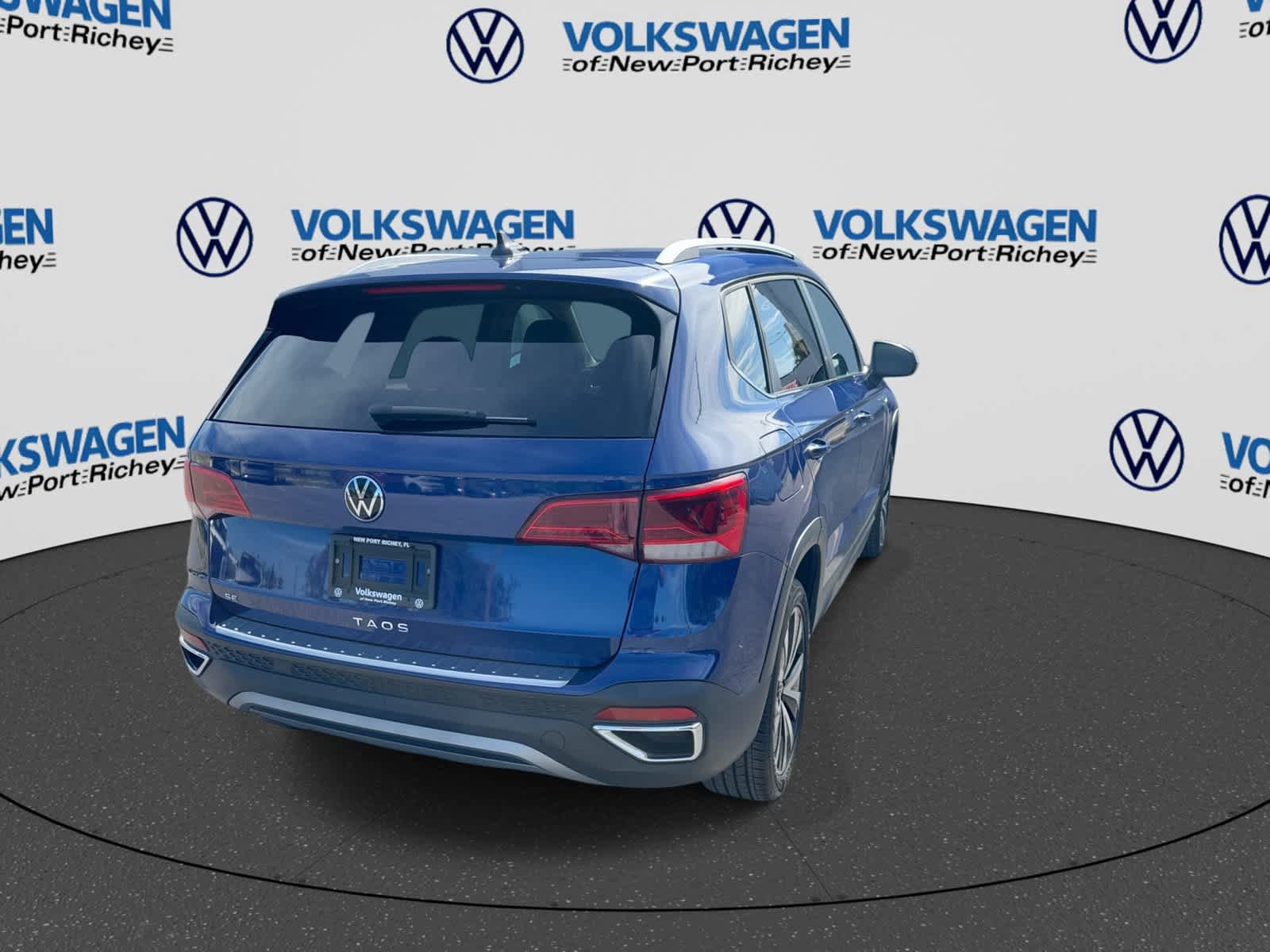 Used 2024 Volkswagen Taos SE FWD image 14