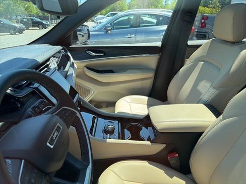 Used 2023 Jeep Grand Cherokee 4WD 4xe image 25