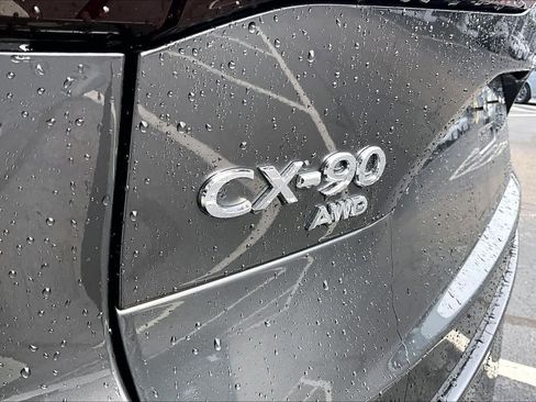 Used 2024 MAZDA CX-90 3.3 Turbo w/ Preferred Package image 10