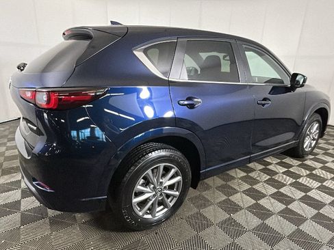 Used 2025 MAZDA CX-5 AWD 2.5 S w/ Preferred Package image 3