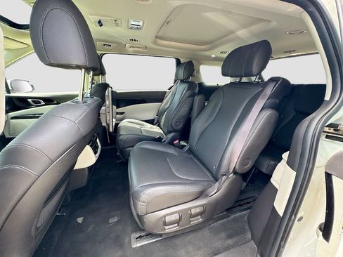 Used 2022 Kia Carnival SX Prestige FWD image 26