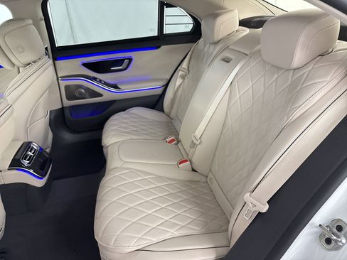 New 2026 Mercedes-Benz S 580e 4MATIC Sedan image 26