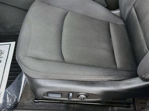 Used 2022 Chevrolet Malibu RS FWD image 18