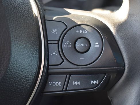 Used 2024 Toyota Corolla Cross LE w/ Moonroof Package image 28