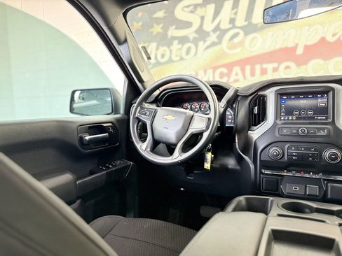 Used 2020 Chevrolet Silverado 1500 Custom w/ Custom Value Package image 28