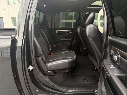 Used 2018 RAM 2500 Laramie w/ Sport Appearance Group AWD/4WD image 38