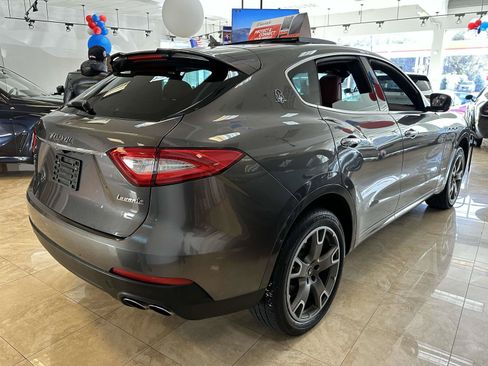 Used 2020 Maserati Levante GranSport AWD/4WD image 3