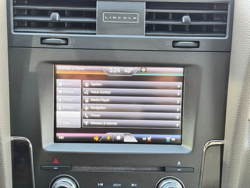 Used 2015 Lincoln Navigator L 4WD image 71