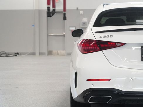 Certified 2022 Mercedes-Benz C 300 4MATIC Sedan image 11