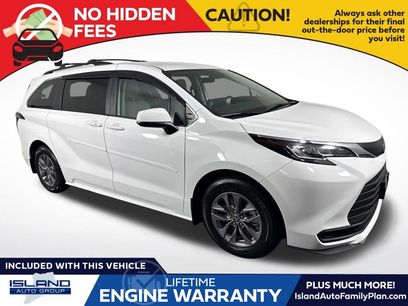 Certified 2023 Toyota Sienna LE