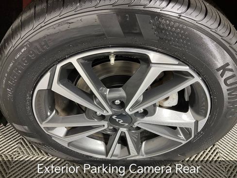 Certified 2023 Kia Forte LXS image 10