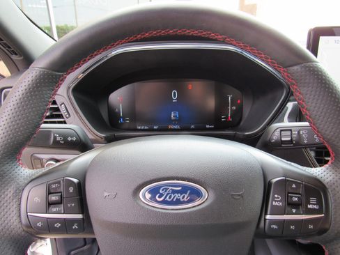 Used 2023 Ford Escape ST-Line w/ Tech Pack #1 image 12