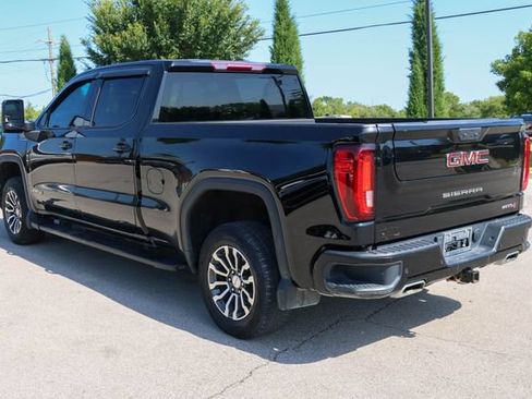 Used 2022 GMC Sierra 1500 AT4 w/ Sierra Safety Plus Package AWD/4WD image 4