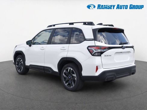 Used 2025 Subaru Forester Limited AWD/4WD image 3