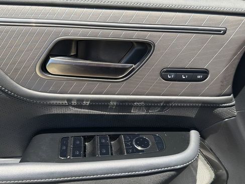 Used 2025 INFINITI QX80 Autograph w/ Autograph Exterior Package AWD/4WD image 21