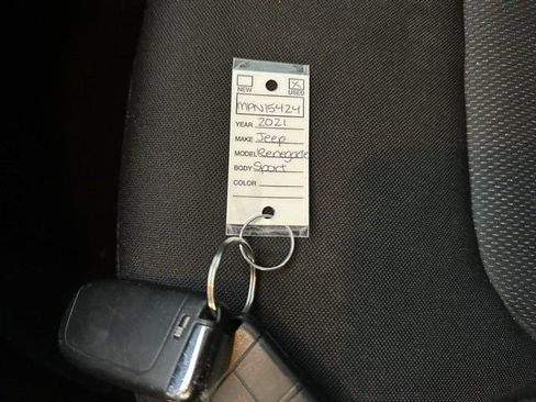 Used 2021 Jeep Renegade Sport image 40