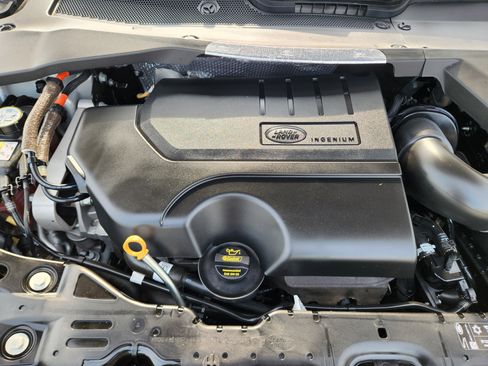 Certified 2025 Land Rover Range Rover Evoque Dynamic SE image 33