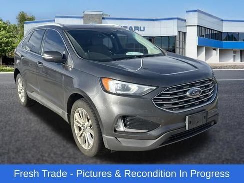 Used 2019 Ford Edge Titanium w/ Cold Weather Package AWD/4WD image 9