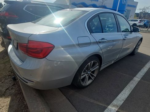 Used 2018 BMW 330i xDrive Sedan AWD/4WD image 3