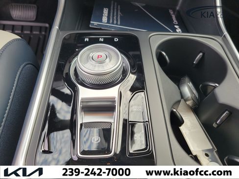 New 2026 Kia Carnival EX FWD image 30