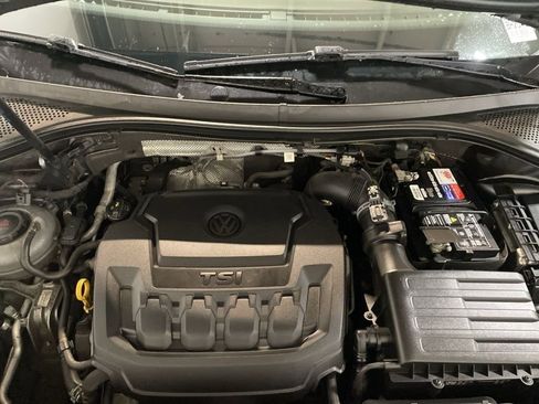 Used 2019 Volkswagen Tiguan SEL image 36